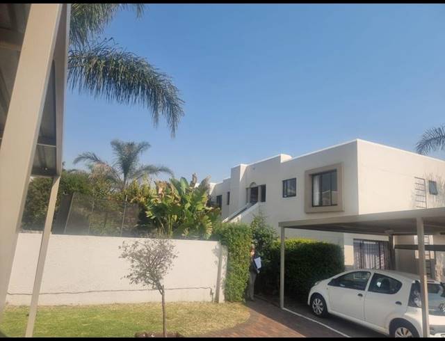 2 BEDROOM COMPLEX FOR SALE IN MARAIS STEYN PARK